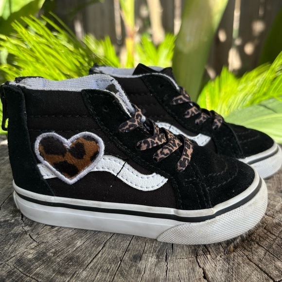 Vans Other - Vans SK8 Hi-Zip Leopard Heart Shoes | Size 6